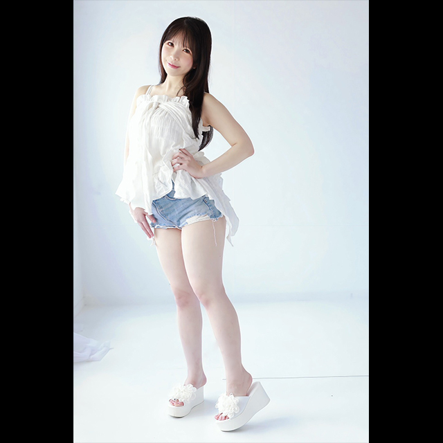AKARI MIZUSAWA IMAGE