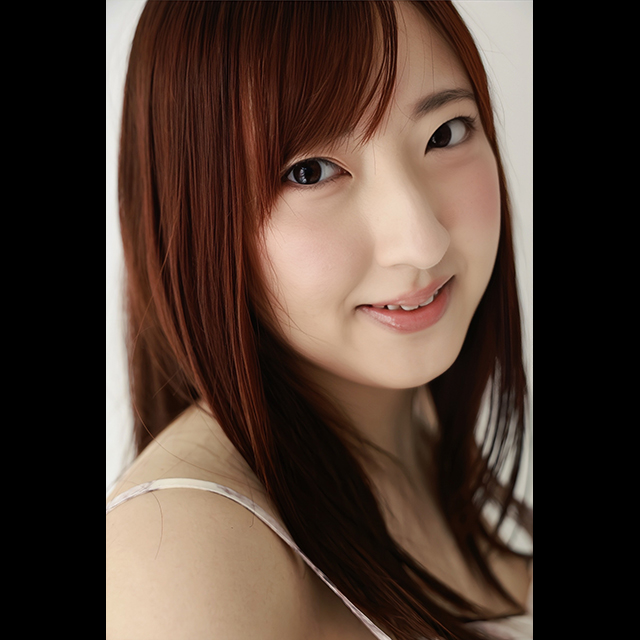 NINA MOMOZONO IMAGE